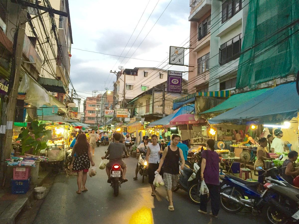 Been Hostel Ratchathewi Bangkok Exteriör bild